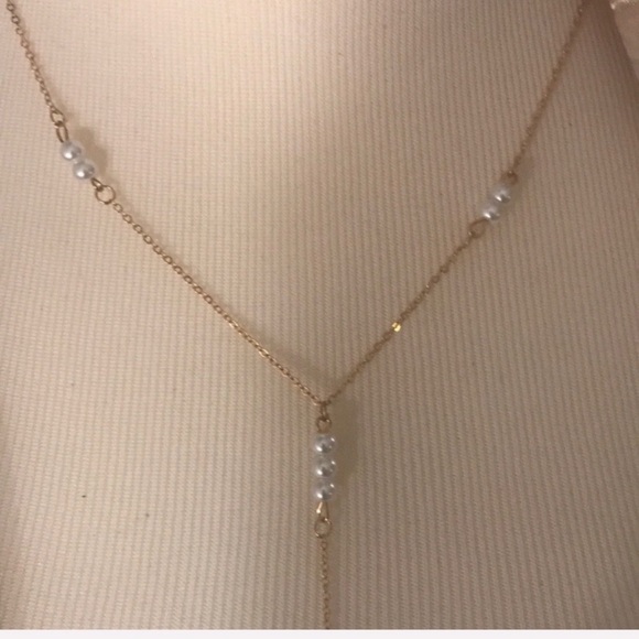 BEST SELLER! Minimalist Gold pearl lariat necklace - Picture 2 of 5